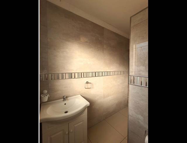 2 BEDROOM TOWNHOUSE FOR SALE IN BIRDSWOOD